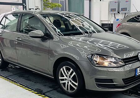 VW Golf Volkswagen 1.2 TSI BlueMotion Technology Comfortline