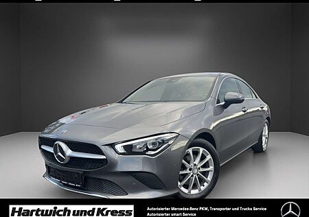 Mercedes-Benz CLA 200 Coupé Progressive+Ambiente+Widescreen+Spie