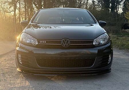VW Golf GTI Volkswagen 2.0