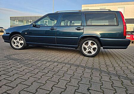 Volvo V70 V70 2.5,KlimaZV,el.Fenster,3.Hand,Tüv 6/2028