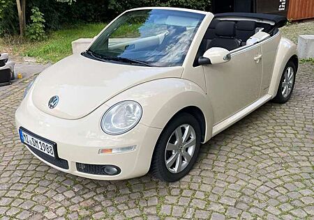 VW New Beetle Volkswagen Cabriolet 1.6 United bis 29.7. - 1000€ Rabatt!