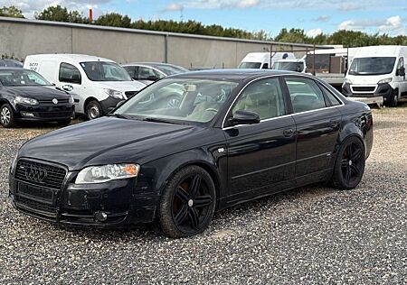 Audi A4 Lim. 3.0 TDI quattro / NAVI / PDC