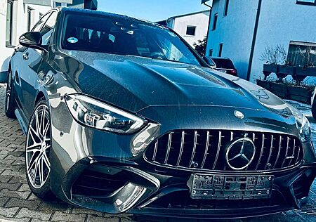 Mercedes-Benz C 63 AMG 4Matic+ S E Performance F1 Edition