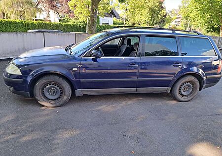 VW Passat Variant Volkswagen 1.9 TDI * Automatik - Klimaanlage *