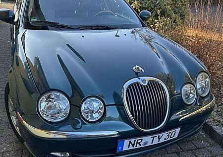 Jaguar S-Type 3.0 V6 Executive
