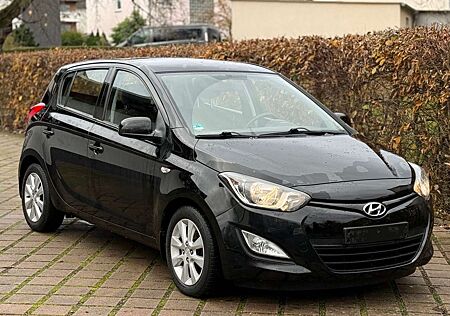 Hyundai i20 1.4i Style Automatik Klimaanlage Euro5