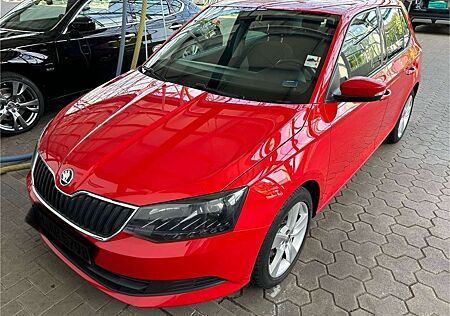 Skoda Fabia III 1.0 MPI TÜV neu DAB Top Zustand