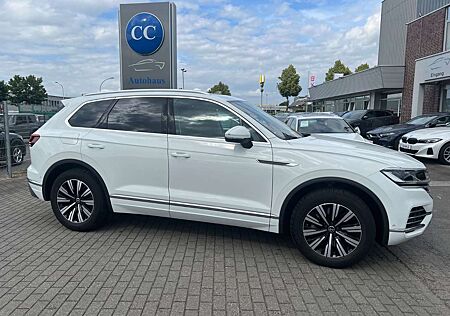 VW Touareg Volkswagen 3.0 TSI Elegance 4Motion eHybrid SUPER
