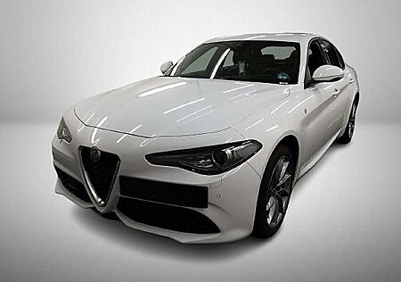 Alfa Romeo Giulia 2.0 Turbo TI Q4 AT8*Assistenz-Paket*Kamer