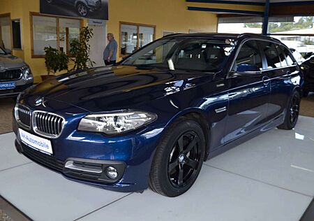 BMW 520 i Touring Bi-XENON / NAVI / KLIMAAUTO./ PDC