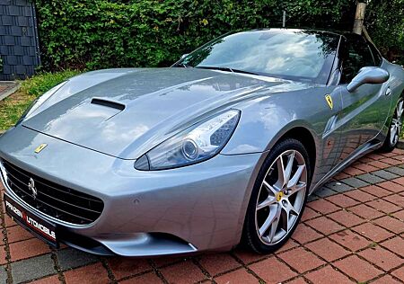 Ferrari California 4.3 V8*Keramik *Bi-Color*Scheckheft