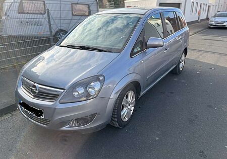 Opel Zafira 1.7 CDTI ecoFLEX Design Edition
