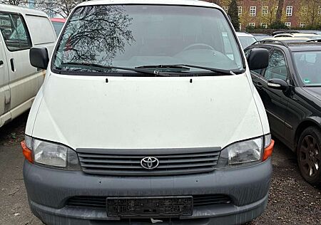 Toyota Hiace long 2006