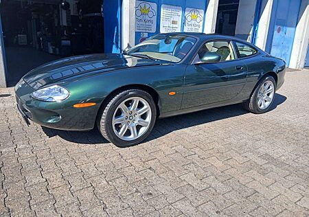 Jaguar XK8 XK8 Coupe