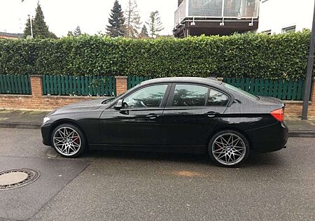 BMW 320i 320