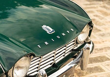 Triumph TR4 LHD by Ducati EU-Modell