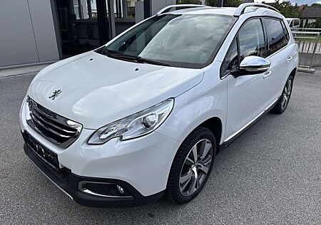 Peugeot 2008 120 VTI Allure, SHZ, Navi, Allwetterreifen