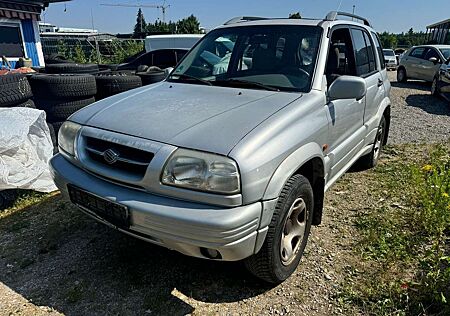 Suzuki Grand Vitara V6-2.5