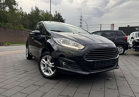 Ford Fiesta Titanium KLIMA HU / AU NEU