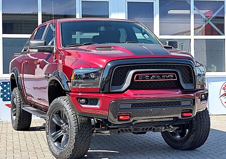 Dodge RAM 1500 Custom Offroad 6´´ Rough Country-Lift