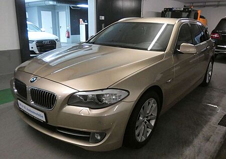 BMW 528 i Touring*Xenon*PDC*SHZ*