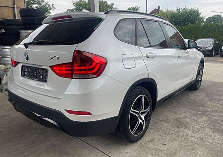 BMW X1 18 dxDrive AUX USB NAVI ALLRAD XENON SPORT
