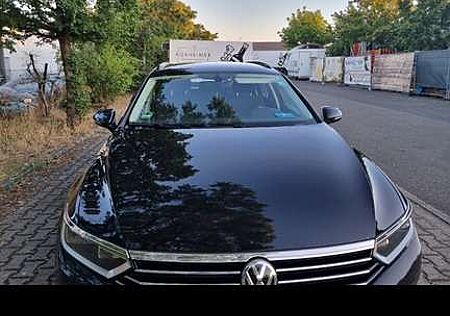 VW Passat Volkswagen 2.0TDI BMT Sport DSG 110kW