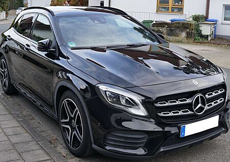 Mercedes-Benz GLA 250 7G-DCT AMG Line