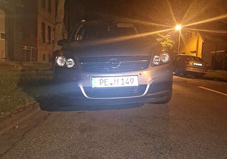 Opel Zafira Basis