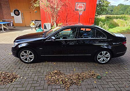 Mercedes-Benz C 180 C-Klasse CGI Automatik BlueEFFICIENCY