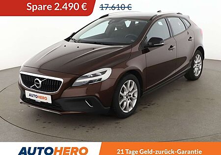 Volvo V90 Cross Country V40 Cross Country 2.0 D3 Momentum Aut.*NAVI*PDC*TEMPO*PANO*SHZ*