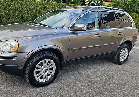 Volvo XC 90 XC90 D5 AWD Geartronic Summum 7-Sitze