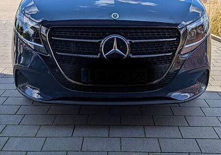 Mercedes-Benz V 220 d lang 9G-TRONIC Style
