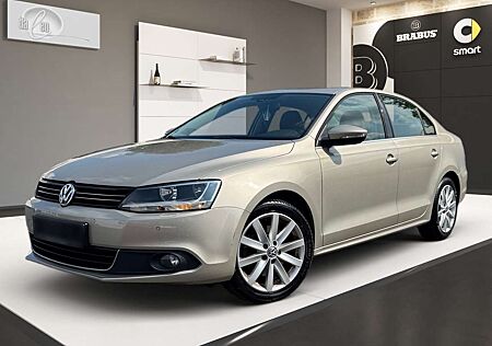 VW Jetta Volkswagen Highline Schiebedach Navi Sitzheizung AHK