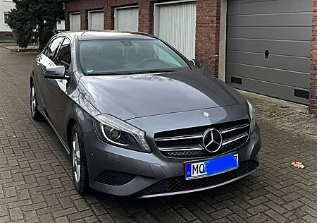 Mercedes-Benz A 200 (BlueEFFICIENCY) Style