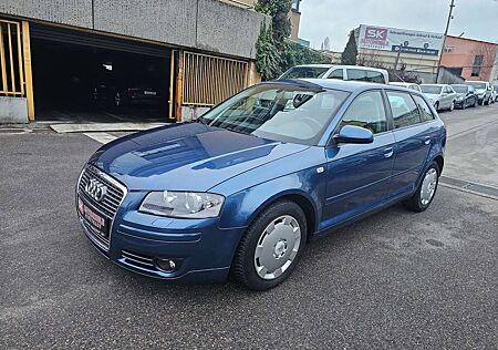 Audi A3 1.6 Attraction Automatik Navi