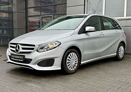 Mercedes-Benz B 180 BlueEfficiency Navi/AHK/SHZ/2xPDC/8-fach bereift