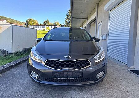 Kia XCeed Ceed SW / cee'd SW Spirit Navi,Leder,Xenon,Pano.Kamera.Autom.
