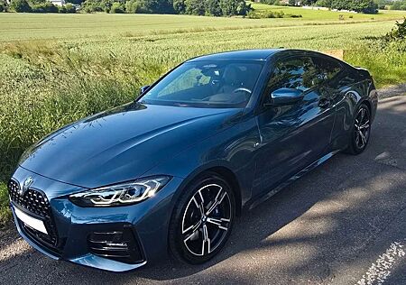 BMW 430 i Coupe M Sport