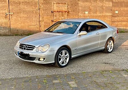 Mercedes-Benz CLK 200 Kompressor (209.341)