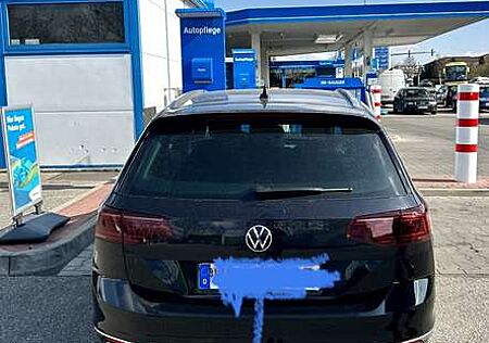 VW Passat Variant Volkswagen 2.0 TDI R-Line