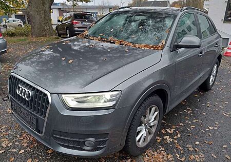 Audi Q3 2.0TDI Navi Bi-Xenon Keyless AHK FINANZIERUNG