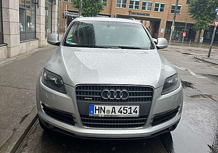 Audi Q7 3.0 TDI DPF quattro tiptronic