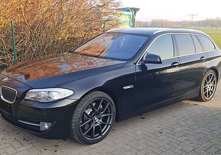 BMW 530d 530 xDrive Touring Aut.