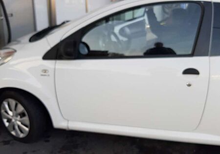 Citroën C1 Citroen 3-Türer 1.0 Ausstattungslinie unbekannt