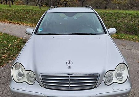 Mercedes-Benz C 180 T Kompressor Classic Sport Edition