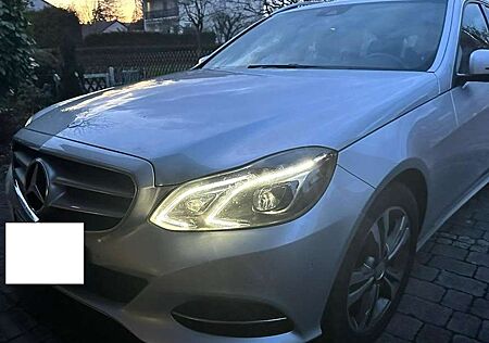 Mercedes-Benz E 200 E-Klasse T-Modell Diesel T CDI DPF BlueEFFICIENCY