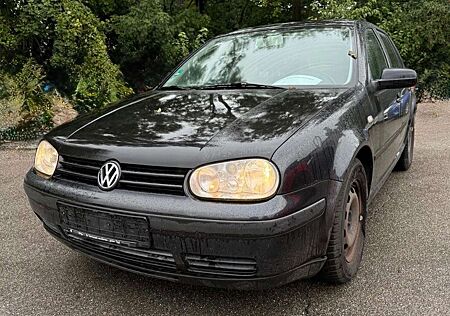 VW Golf Volkswagen 1.4 Ltr.-Edition/4-türig/Klima/TÜV:10/2027