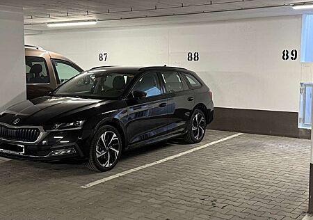 Skoda Octavia Combi 2.0 TDI DSG First Edition NX5