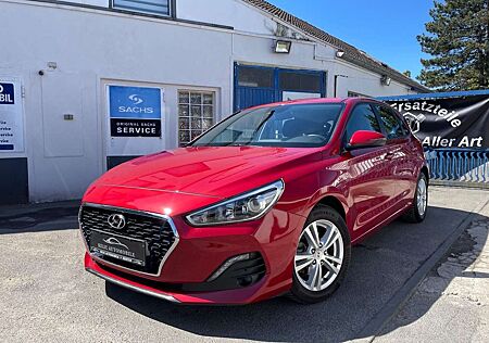 Hyundai i30 Pure 1.Hand*LED*Navi*Kamera